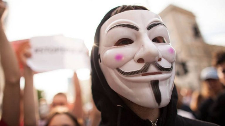 Anonymous ha asegurado haber hackeado las cámaras de seguridad del Kremlin ruso