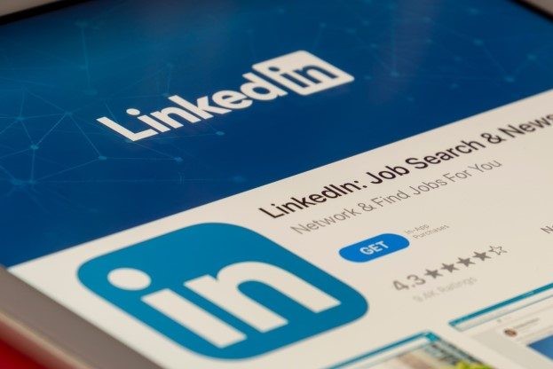 Estafas comunes en LinkedIn: cuidado con las falsas ofertas de empleo